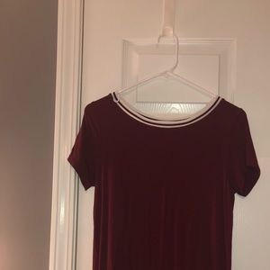 Maroon American Eagle shortsleeve
